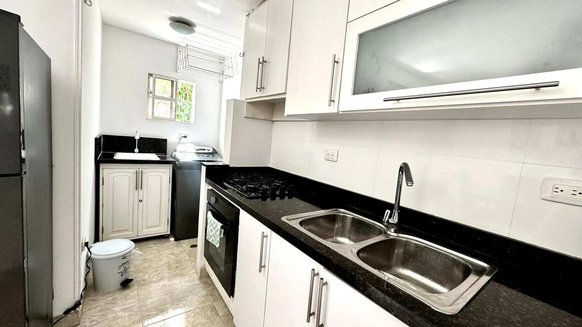 Apartamento a unos metros del mar en Santa Marta Gaira