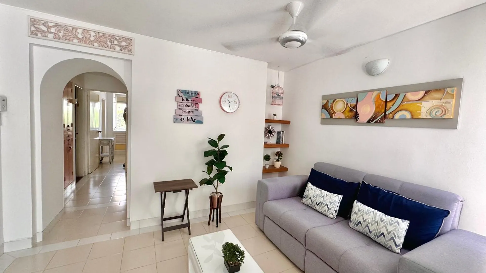 Apartamento a unos metros del mar en Santa Marta Gaira