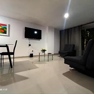 https://apartamento-amplio-en-medelln.colombiamedellinhotels.com